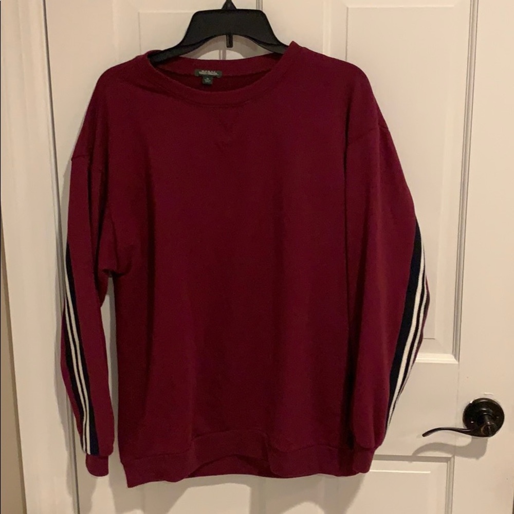 Maroon sweater